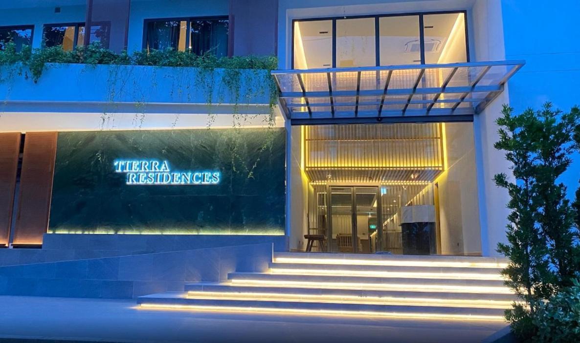 Tierra Residences Бангкок Экстерьер фото